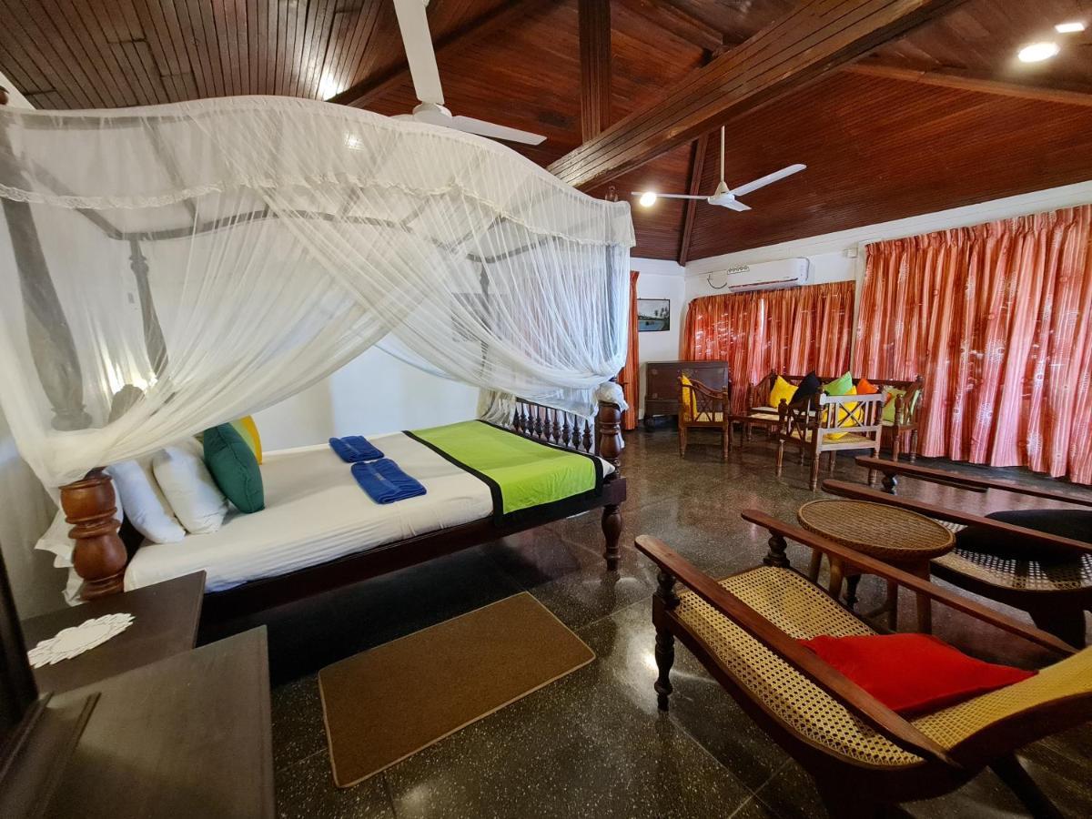 Star Beach Guest House Negombo Kültér fotó
