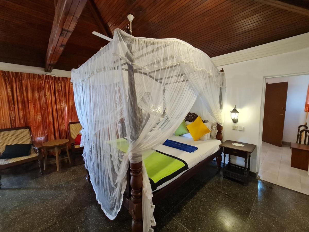 Star Beach Guest House Negombo Kültér fotó